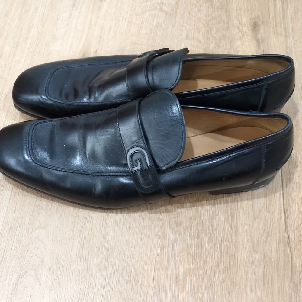 Gucci Black Leather Loafers With GG Logo - Picture 4 of 9